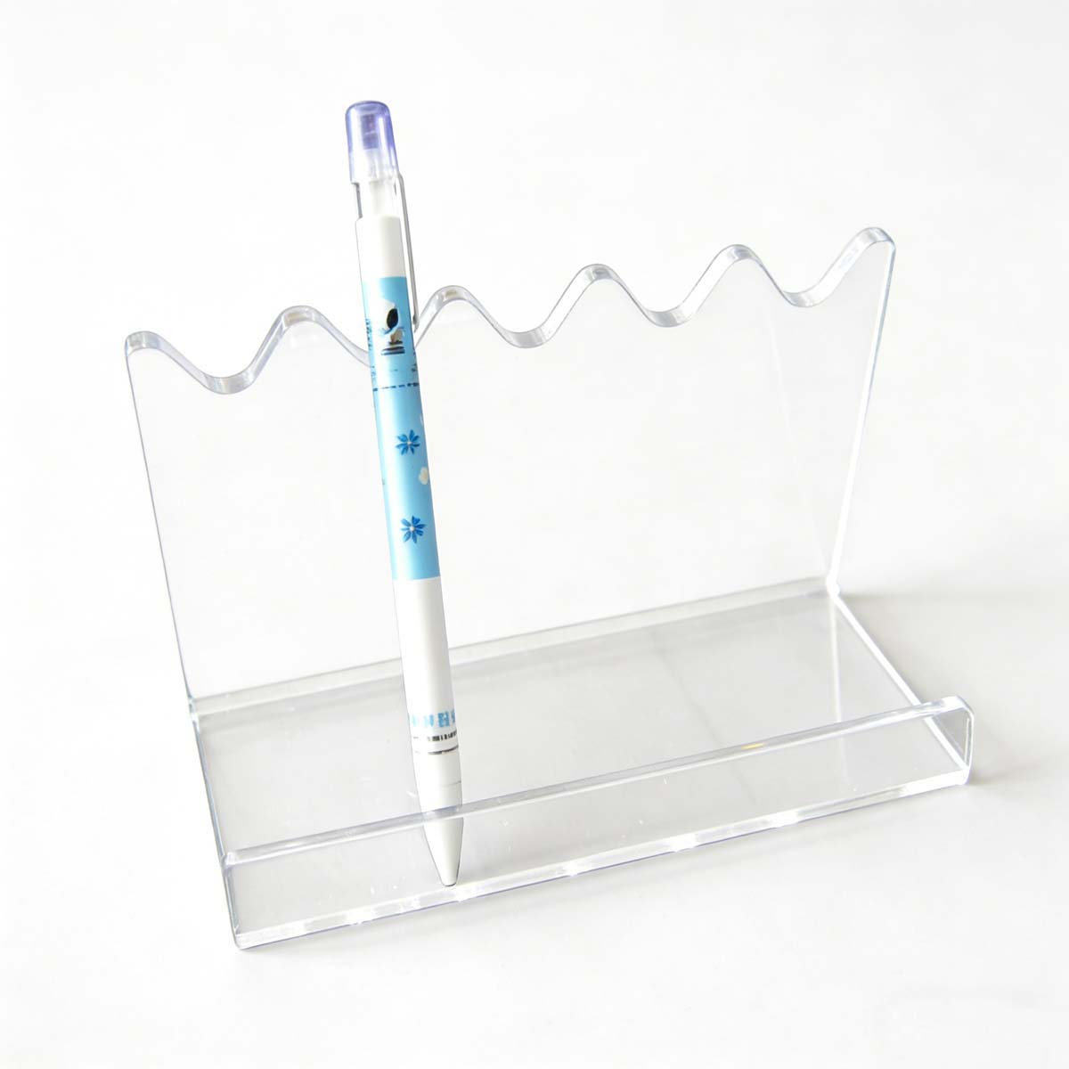 Scalloped Acrylic Pen Holder